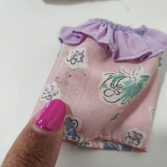 Vintage Barbie and Courtney Fashion Doll Outfits Clothing Shirts Pants Skirt - Picture 10 of 11